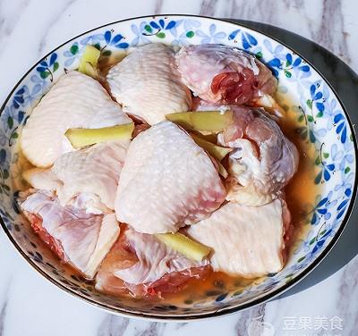 怎么炖鸡翅翅中 a915cd867141483181b1544ea4c33225.jpeg