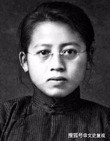 好色国学大师,一生9段婚姻,2任是自己学生,师母大骂:太无耻_黄侃