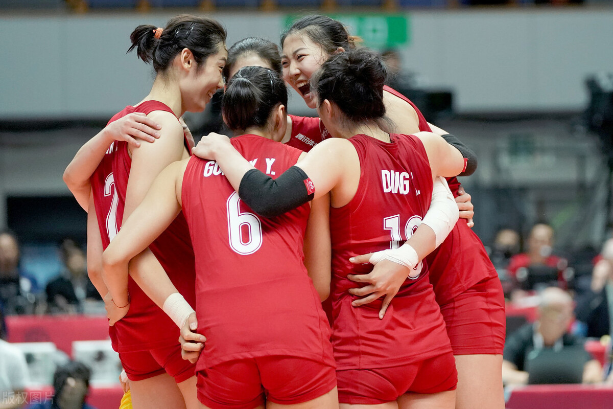 原创中国女排发布拜年视频!3人缺席,1老将缺席引球迷热议