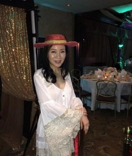 62岁"黄蓉"近照曝光,退影经商至今未婚,曾被曝恋小19岁富二代