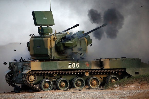 plz-05b"升半代",底盘六对轮变七对轮,信息化程度大幅提升