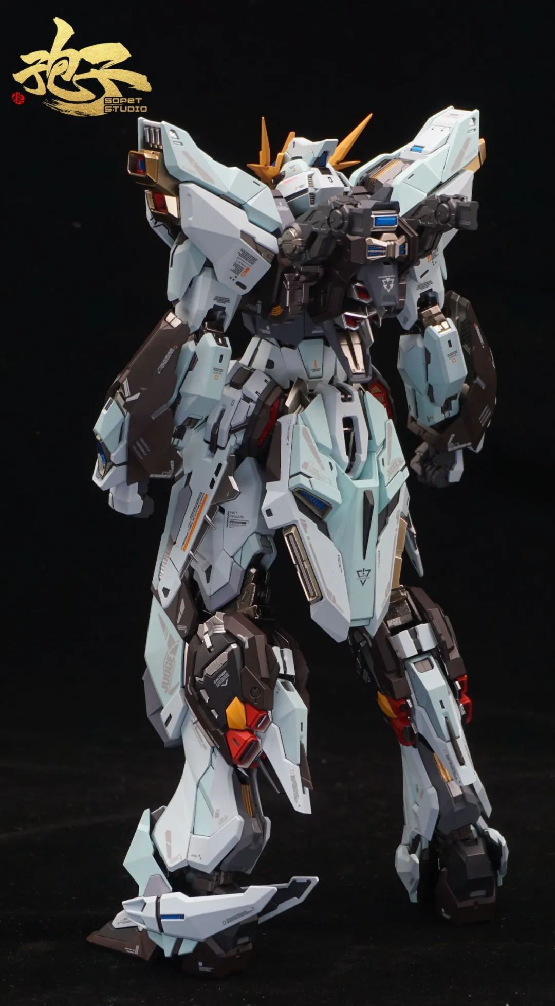 精彩!零重力审判,禁断配色