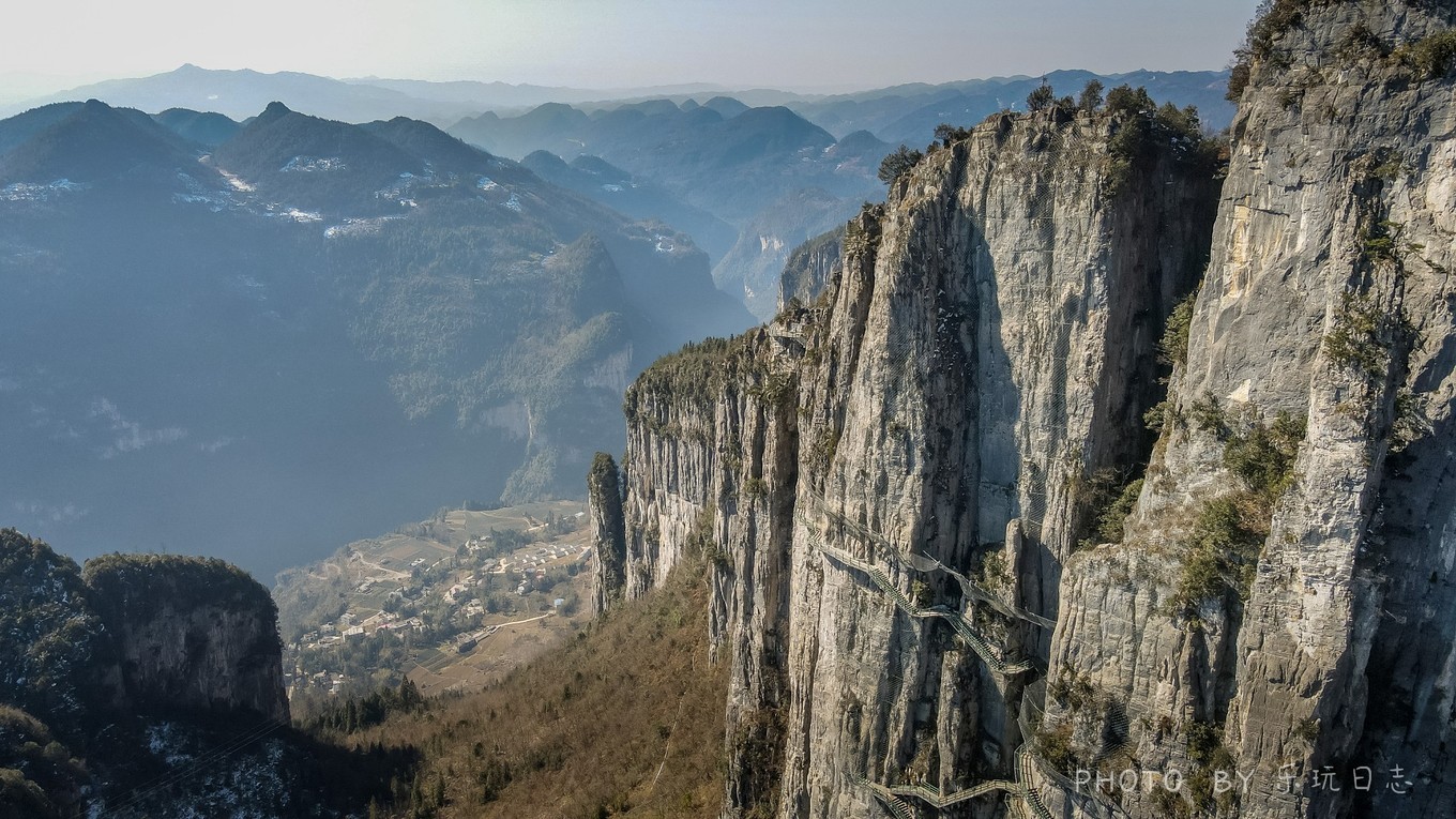 神秘的恩施大峡谷，景色能与科罗拉多媲美，被誉为地球最美的伤痕