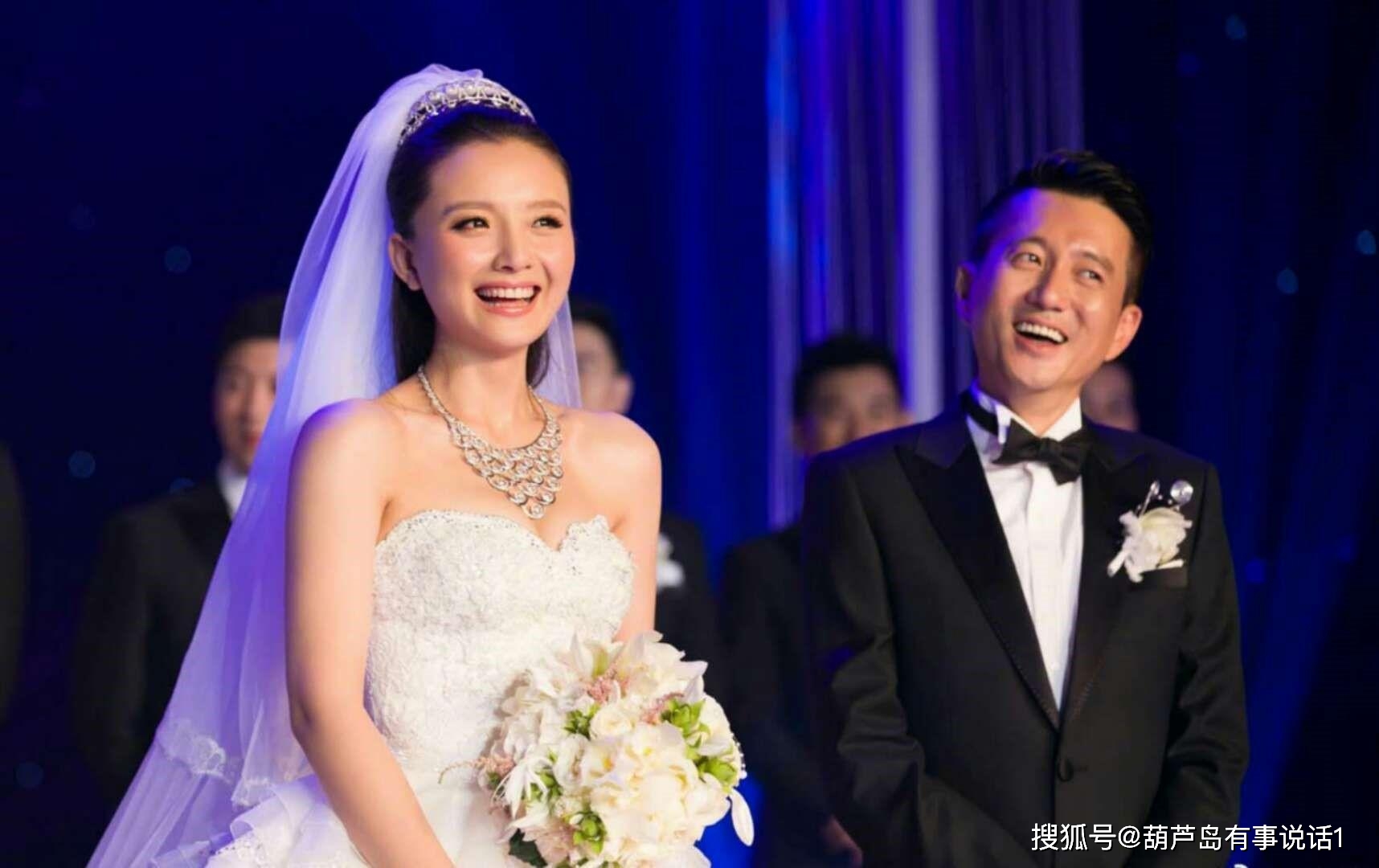 扯扯老空小富婚纱照_婚纱照风格(3)