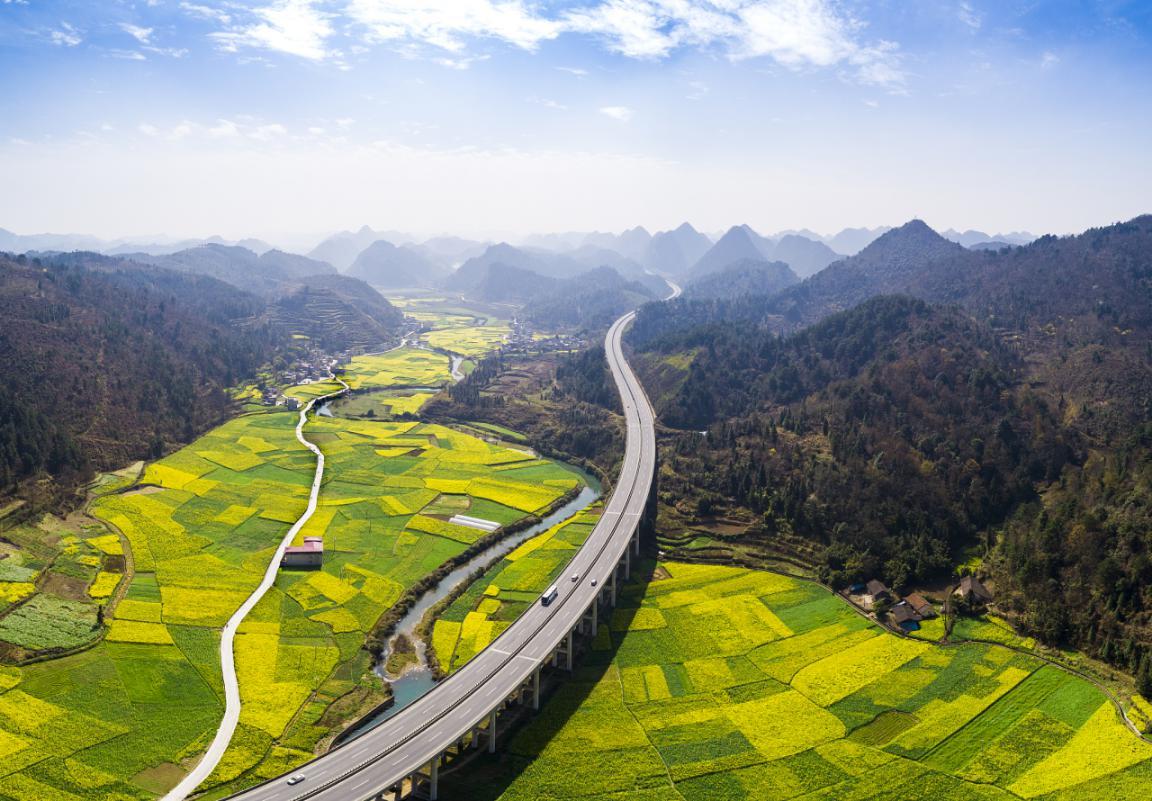 贵阳：以绿为底绘就生态文明新画卷