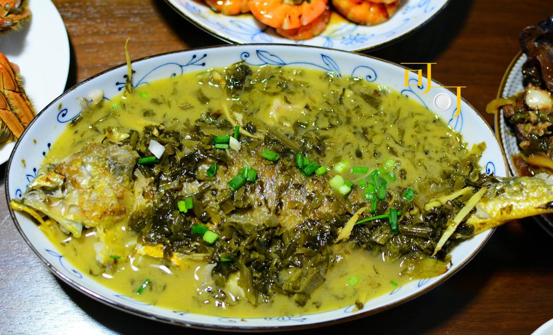 大黄鱼这么烧一点也不腥，汤鲜味美，是宁波人最爱的烧法