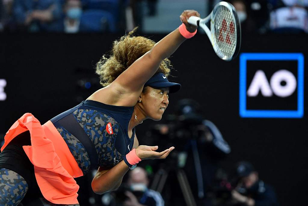 高清:澳网大坂直美2-0布拉迪夺冠 高举球拍庆祝-搜狐大视野-搜狐新闻