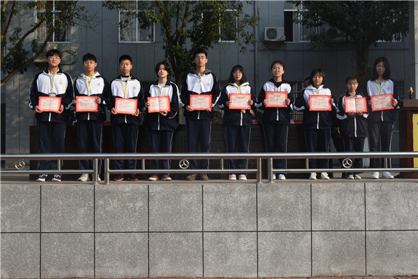 桃源八中隆重举行2021年上学期开学典礼