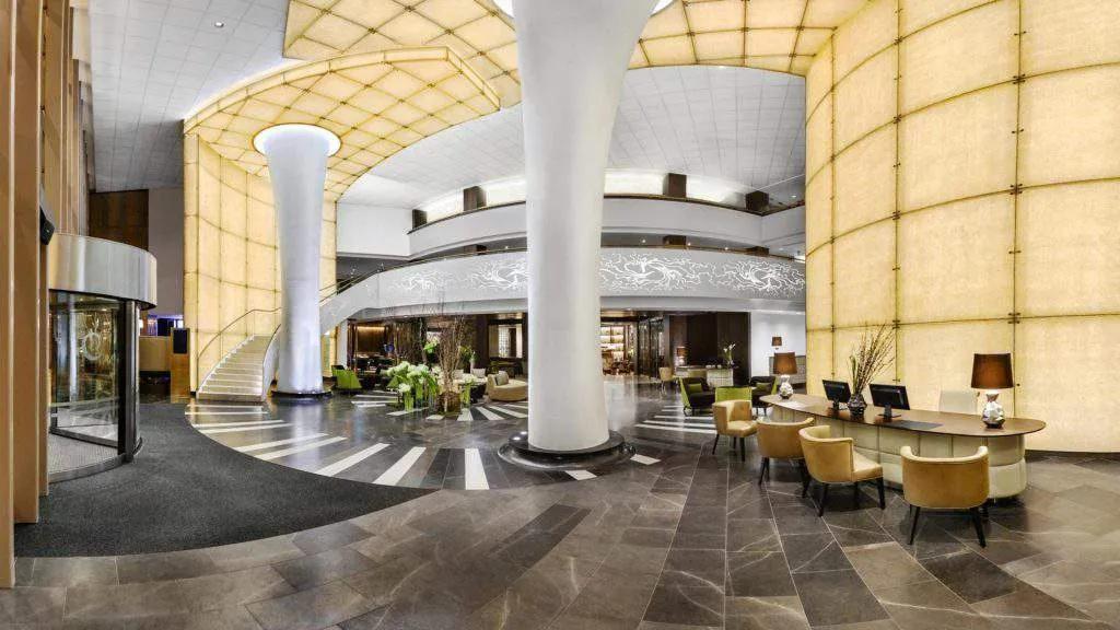 布达佩斯酒店被《福布斯》旅游指南评为最佳酒店