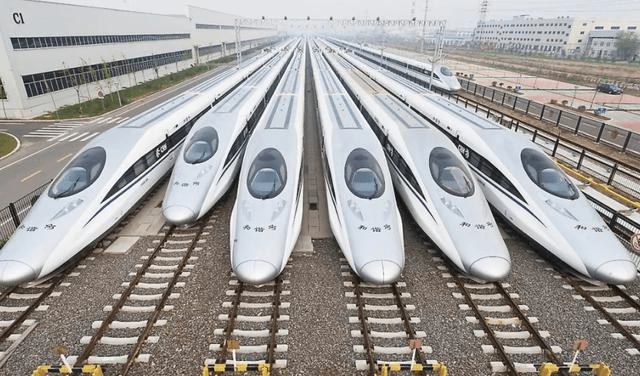 广西首条自主投资高铁，总投资378.685亿，一期工程预计明年通车