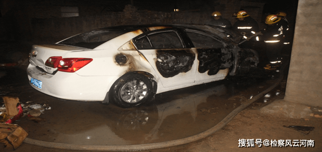 河南鹿邑县交警联合多部门开展车辆自燃交通事故应急救援演练