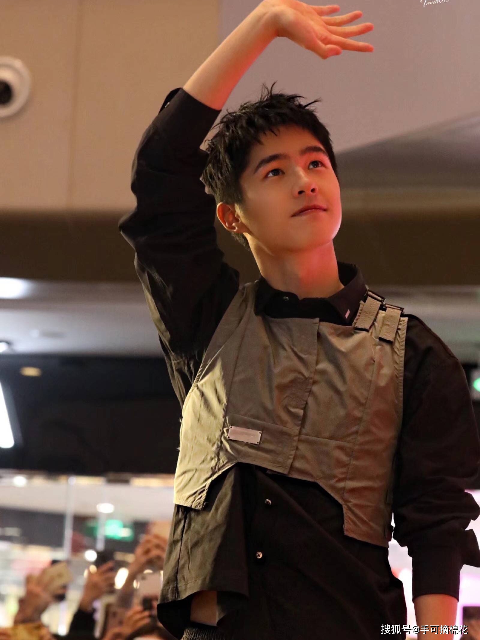 刘昊然:在这个流量为王的时代,用作品交出满意的答案