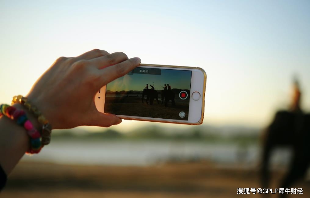 快手被纳入恒生指数股价反而下跌 市值大幅缩水