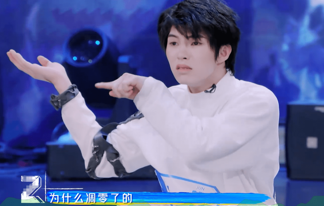 《青3》选手被称舞蹈天花板,评论两极分化,他还曾是选秀导师_刘隽