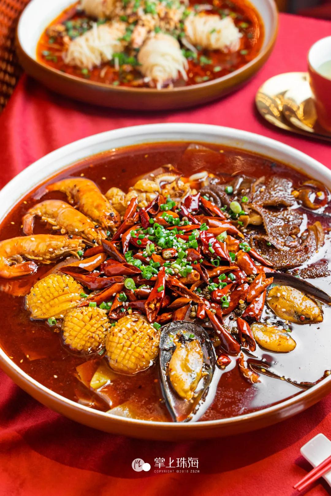 原创珠海首家水煮牛肉专门店空降华发商都霸气吃牛