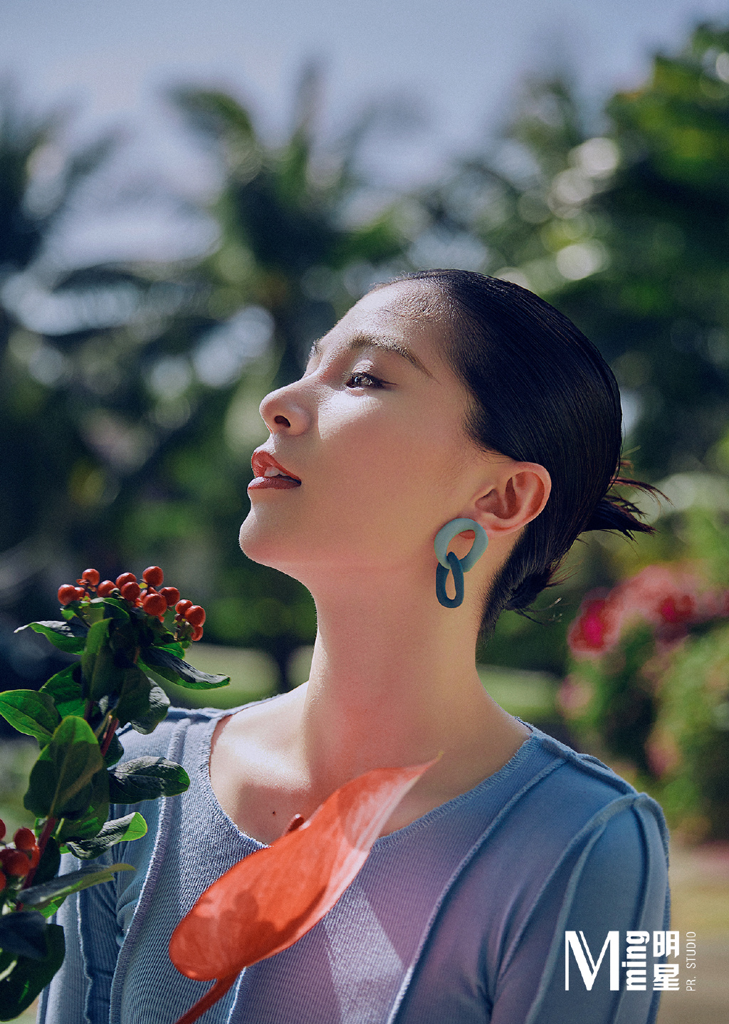 生娃后逆生长奥运冠军何姿最新杂志大片出炉明艳动人美出天际