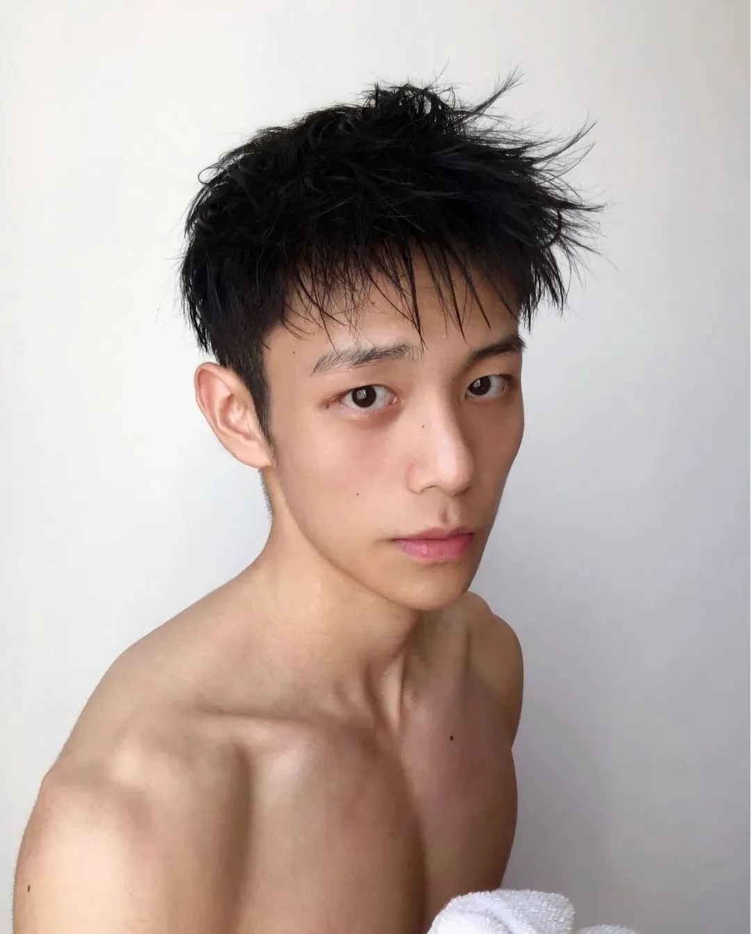 网红乐仔复出后视频点赞量超百万，阳光帅气，如今的他越来越火_生活