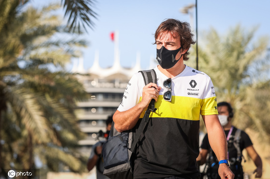 赛车手阿隆索遭遇交通事故复出时间或将受到影响