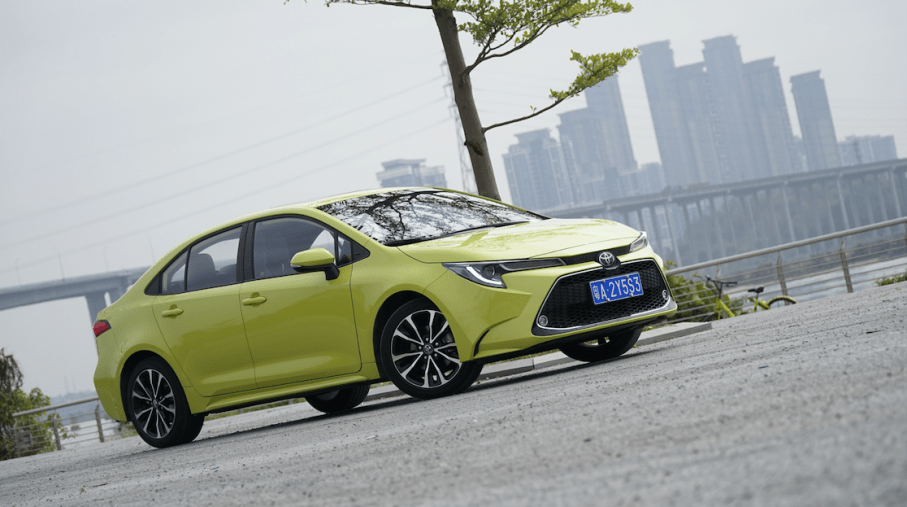 全新雷凌试驾又要运动又要实用雷凌给你答案