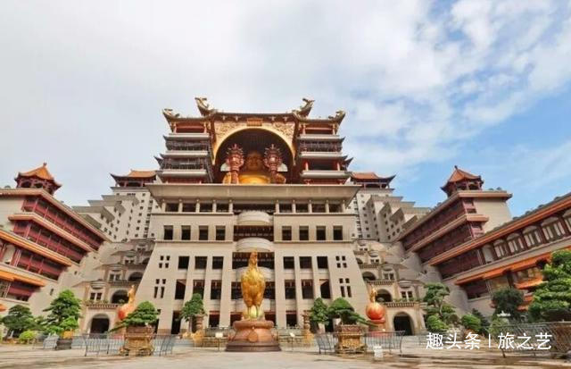 中国最神秘的宫殿，内部比布达拉宫奢华，建造者却至今是迷