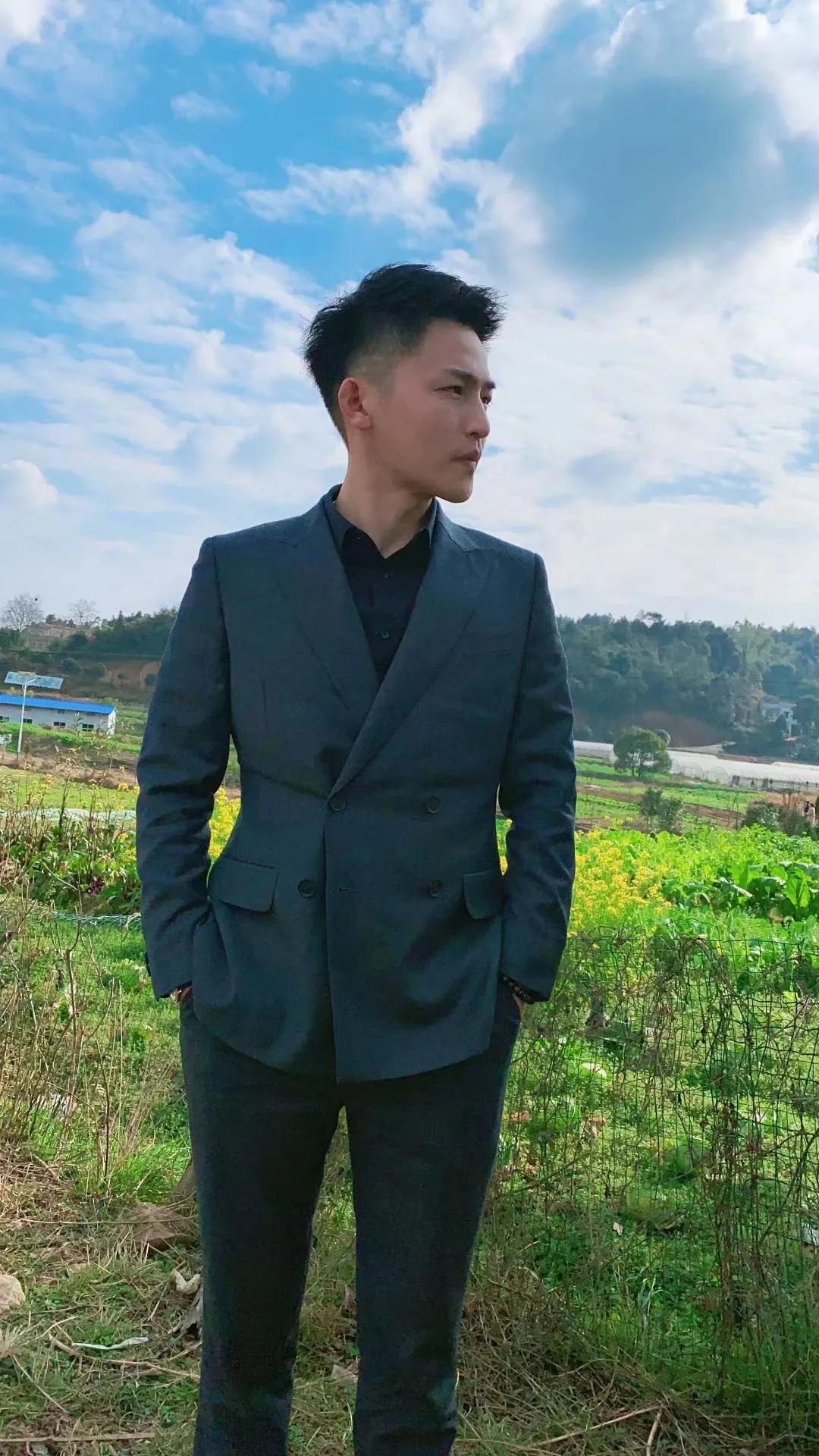 独家专访从娱乐到电商主播衣哥去年卖了20亿