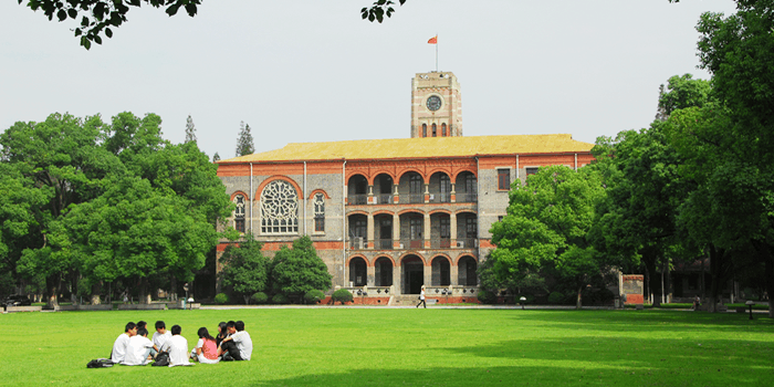 大学如何选择城市 c834c862a93a49c6b05dc4fb69d45227.png