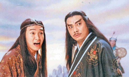 《济公》伏虎罗汉 (1993年)「训导主任」曹达华(吴孟达饰)得到赏识,被