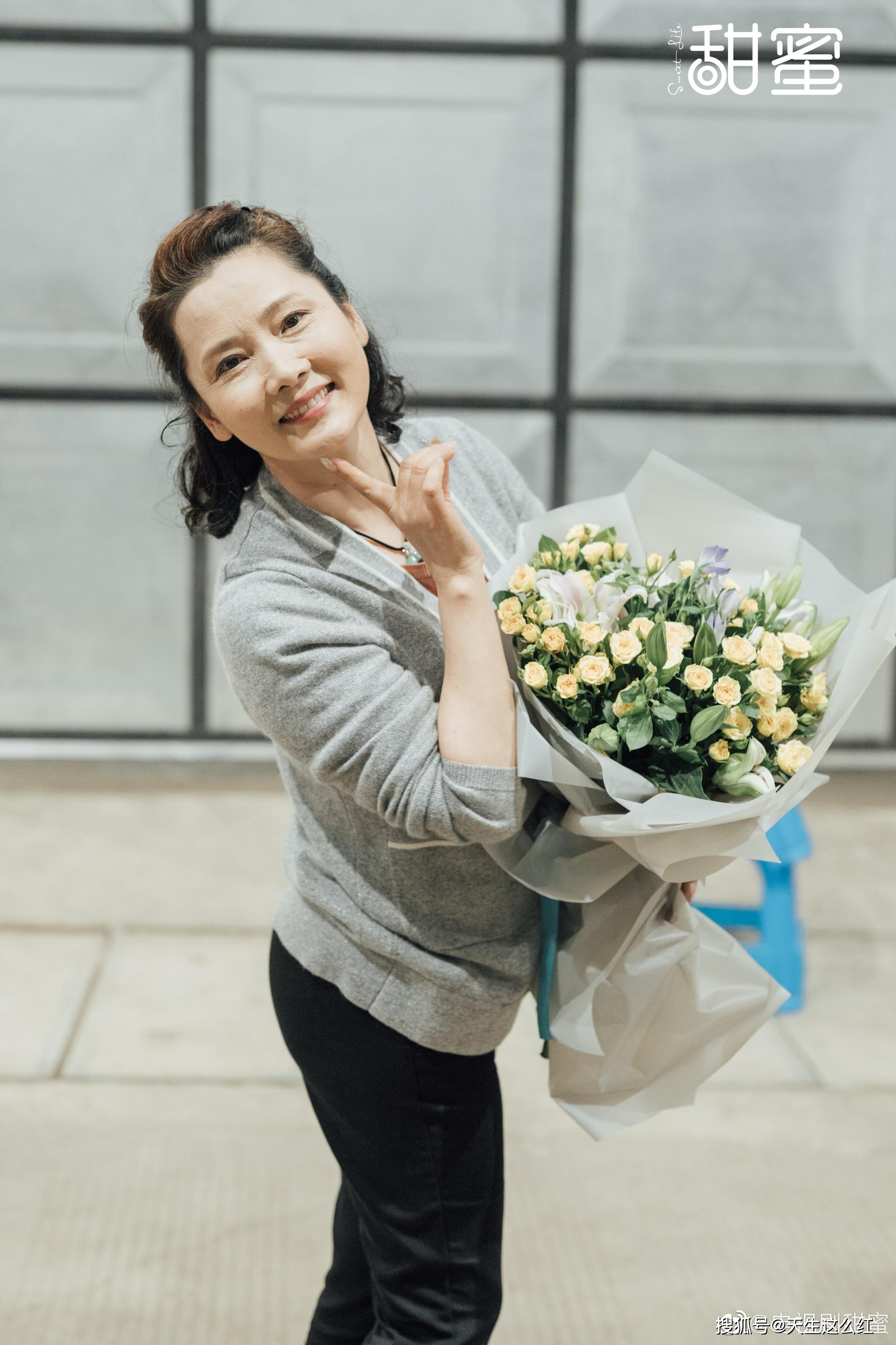 原创何赛飞都演广场舞大妈了这部剧让我看到了自己的老年生活