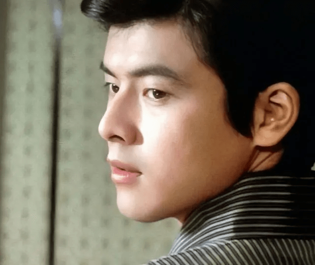 原创三浦友和年轻时太帅了何等魅力让樱花女神山口百惠一见钟情