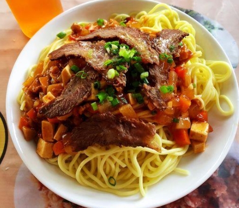 北方人酷爱的面食驴肉黄面