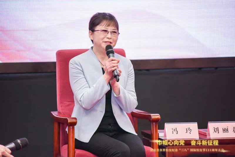 出版献礼女神节 同济医院2位抗疫女性代表入选_冯玲