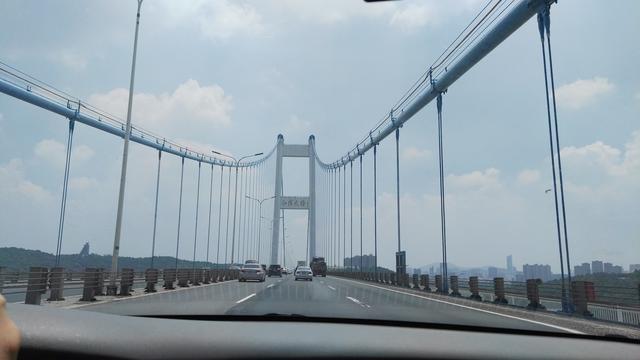 自驾游路经无锡江阴大桥实拍，带你去看看