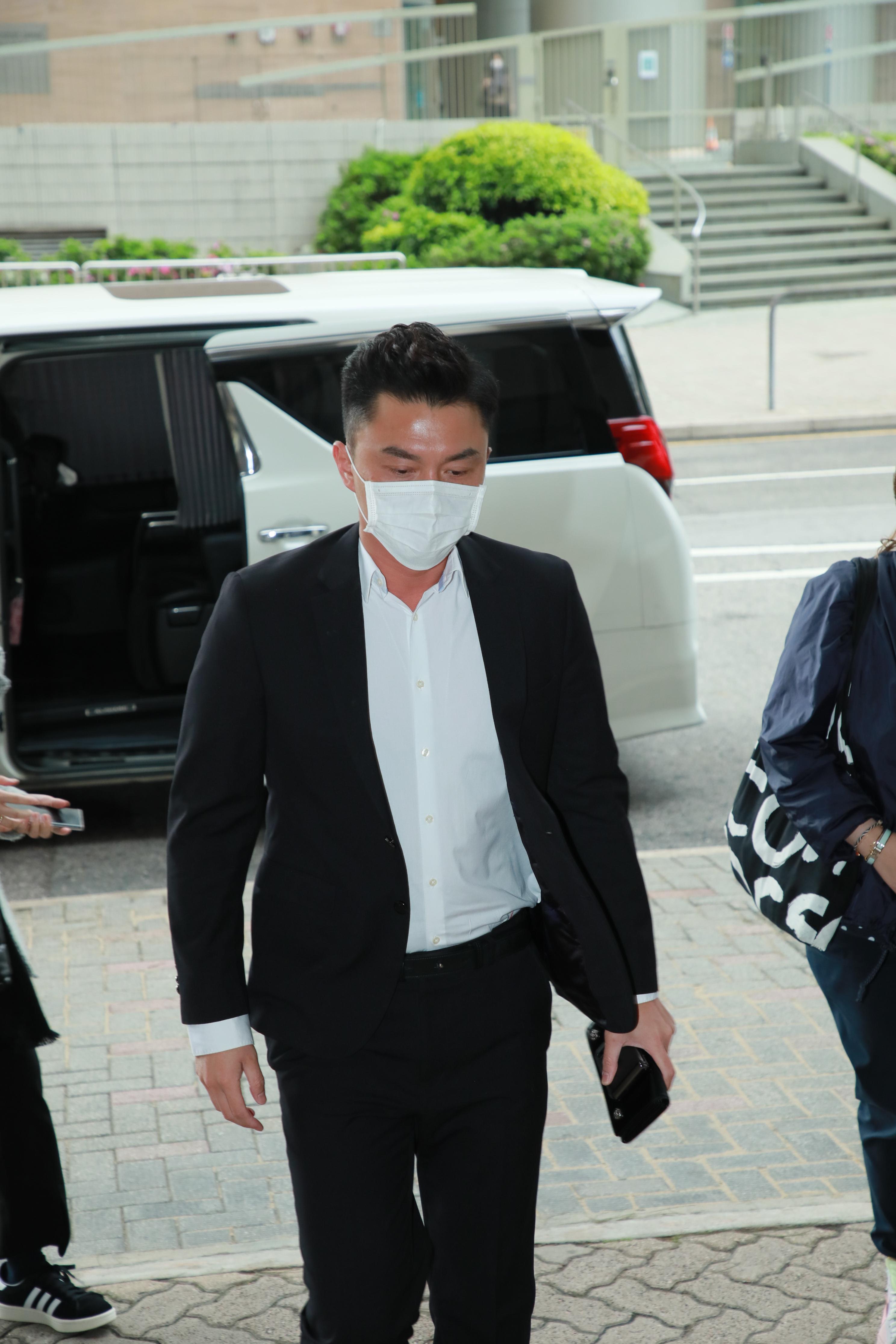 TVB杨明醉驾案结案陈词 女友庄思明陪同到场-搜狐大视野-搜狐新闻