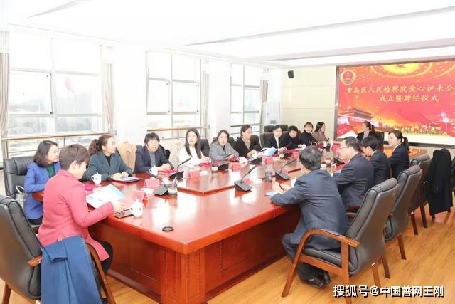 爱保护孩子的健康成长。