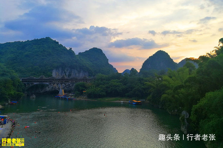 最美的桂林山水在遇龙河，刘三姐故里有条古龙河，风光如仙境