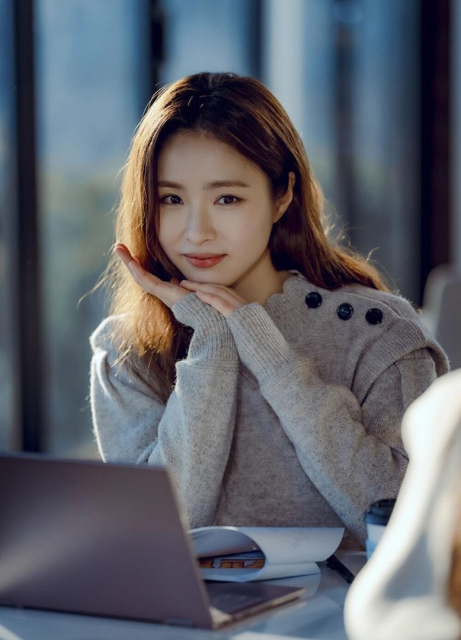 跟韩剧学穿搭申世景的早春穿搭太绝了