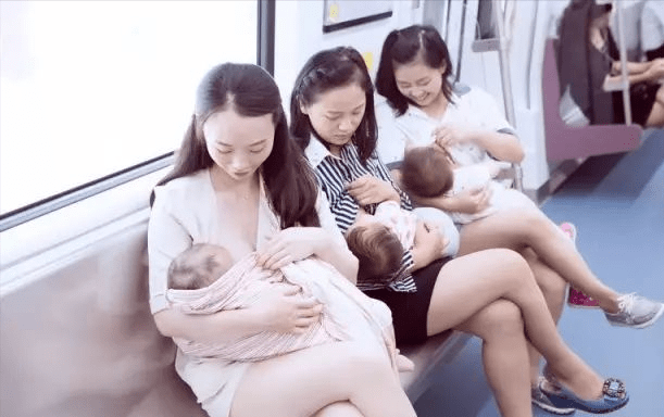为安抚宝宝哭闹,宝妈在公交车上哺乳,被骂"不要脸"后霸气回怼