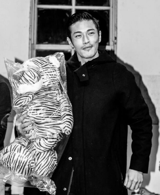 国内演员黄民安演出空当猝逝去世前最后身影曝光温馨感人引唏嘘