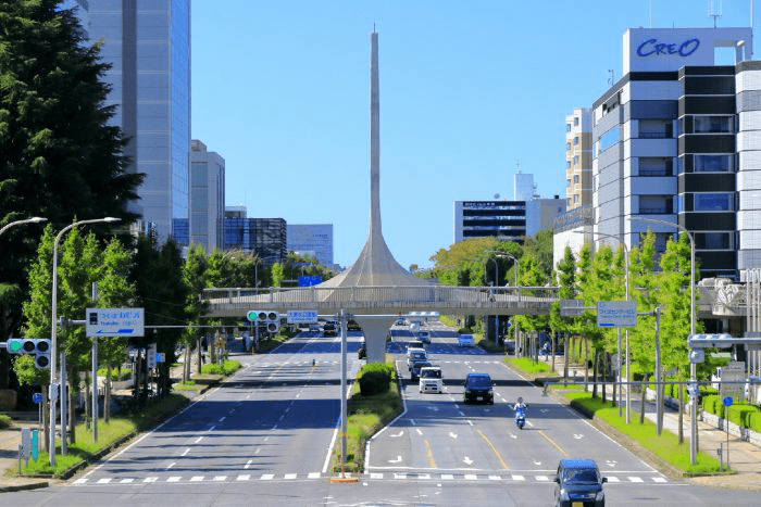 筑波大学所在的筑波市全名叫做筑波研究学园都市,整个城市内设立有