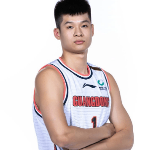 又一昔日广东铁板凳鲤鱼跳龙门 他得感谢老东家成全_方渭博