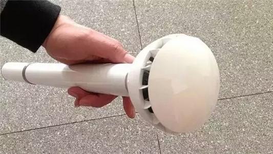 雨伞也玩起了高科技?空气雨伞成为时尚界新宠_缺点