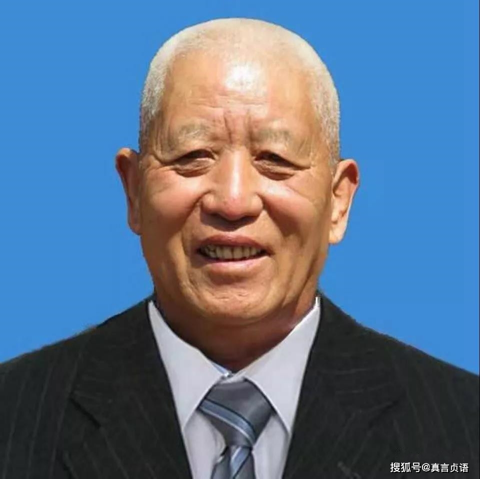 张学勤原创丨脚踏实地伟岸挺拔金牌父亲形象掠影