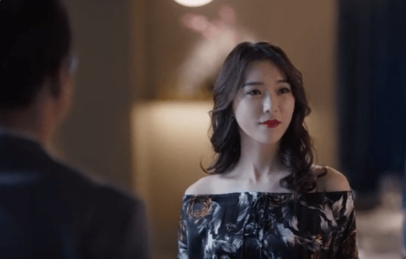 打破"反派因颜值被原谅"定理,五官再好看,也把观众三观带不跑_周恋