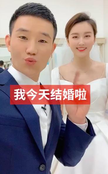 谢孟伟婚纱_谢孟伟婚纱照(3)