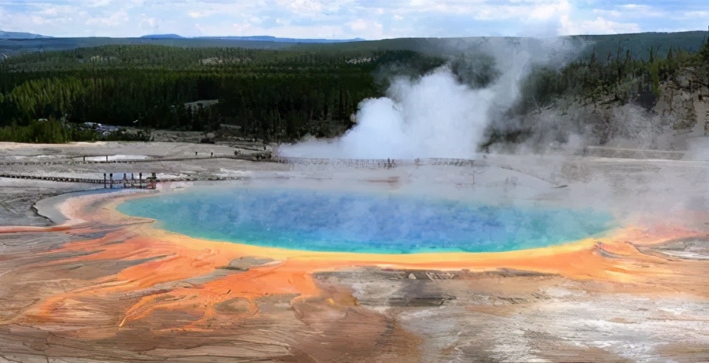 世界上最大的“火药桶”：黄石超级火山，其威力到底有多恐怖？