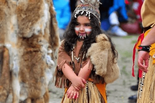 热带雨林的女性原始部落：全族没有一个男性，堪称现实版女儿国