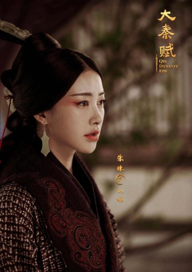 "比比东"朱珠大婚发文秀幸福,老公王昀佳晒照表白:守护你一生