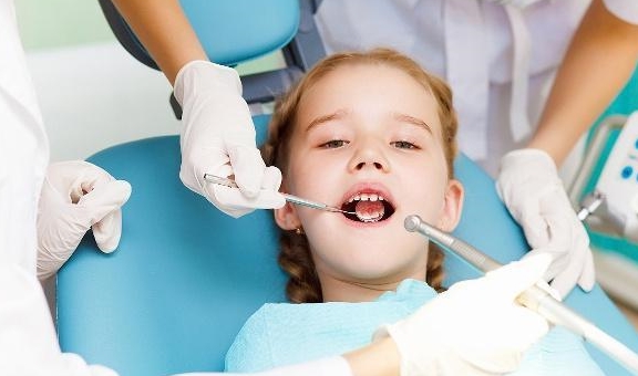 婴儿几个月开始出牙期 3f6a15b81d7646f4a36a9f36cc9506ee.jpeg