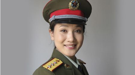 52岁侯勇的前妻,原来是大家的熟人,如今41还是单身_潘雨辰