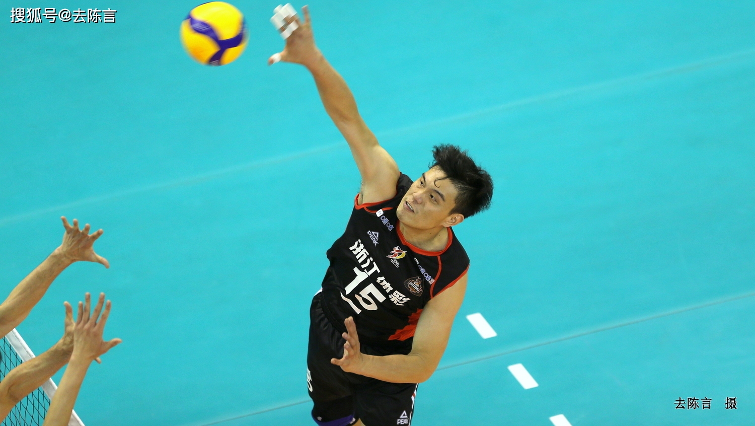 老将的风采 浙江体彩男排队长 金志鸿